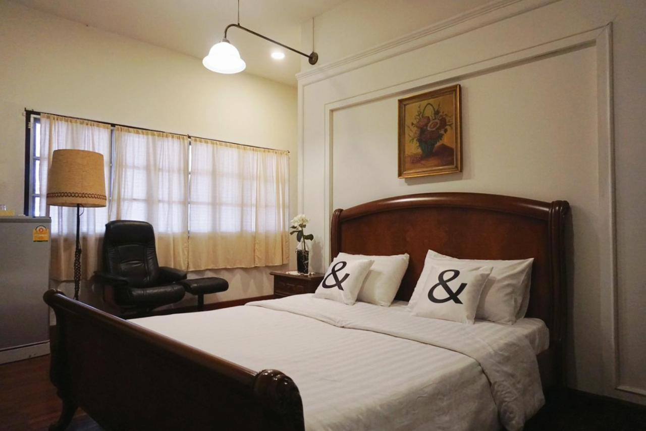 Manee Guesthouse And Record บ้านมานี Chiang Mai Ngoại thất bức ảnh