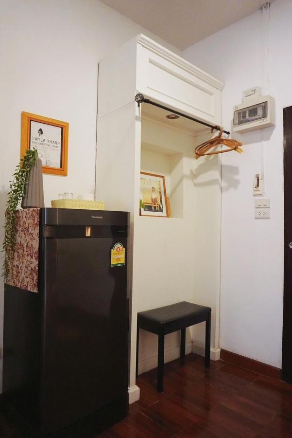 Manee Guesthouse And Record บ้านมานี Chiang Mai Ngoại thất bức ảnh