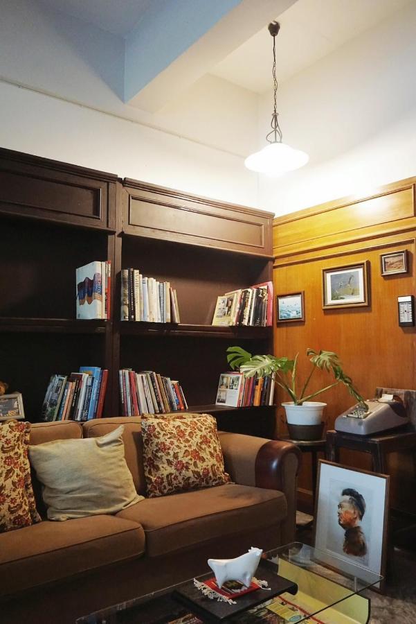 Manee Guesthouse And Record บ้านมานี Chiang Mai Ngoại thất bức ảnh