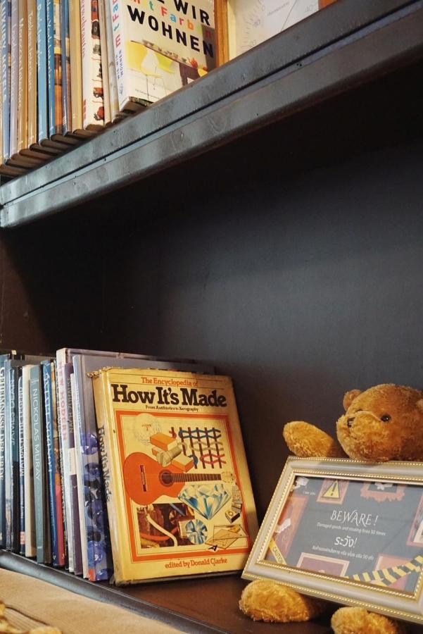 Manee Guesthouse And Record บ้านมานี Chiang Mai Ngoại thất bức ảnh