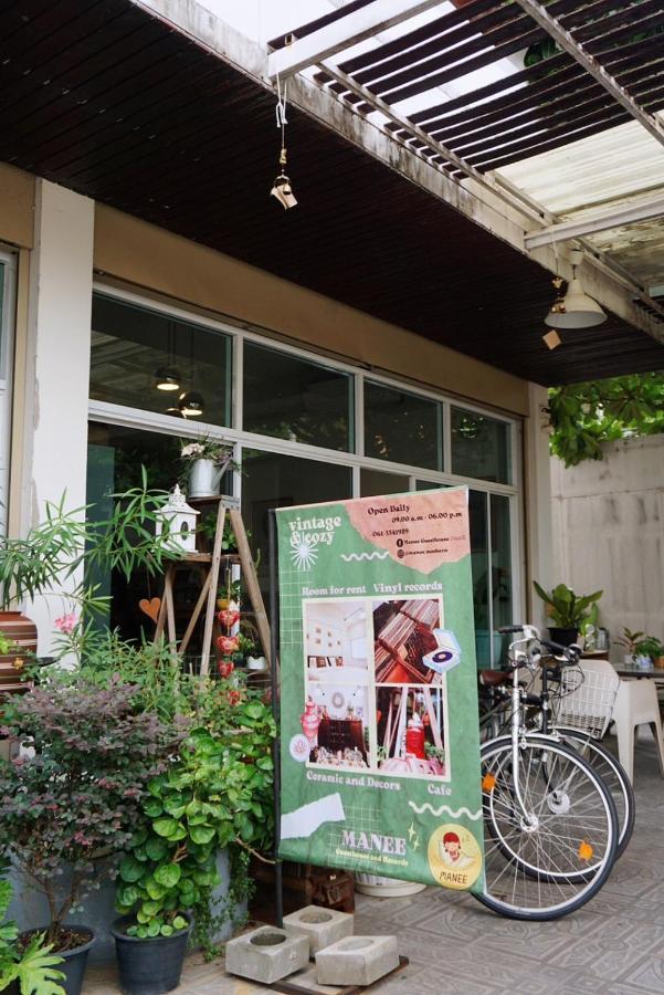 Manee Guesthouse And Record บ้านมานี Chiang Mai Ngoại thất bức ảnh